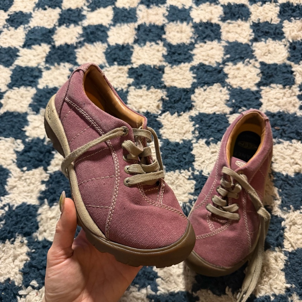 KEEN Presidio Canvas Women's US 11 Red/Plaza Taupe Low Classic Comfort Sneakers